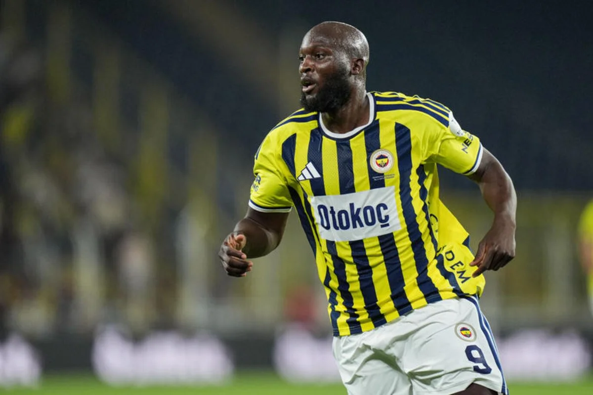 Belçikalı yıldızın Aston Villa deplasmanında forma giyip giyemeyeceği ise belirsizliğini koruyor...
