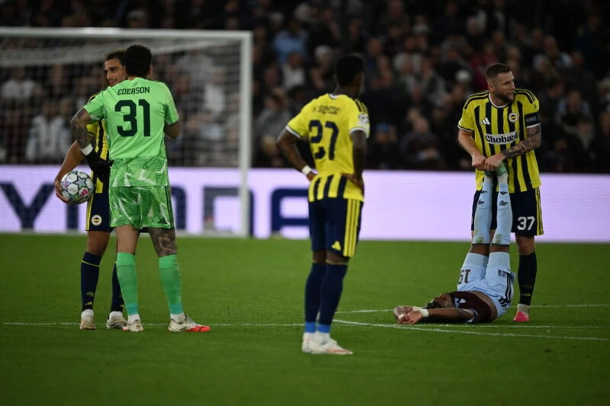 The Guardian: Aston Villa’nın Şampiyonlar Ligi tarihindeki en farklı galibiyet imzasını atarak adeta bir güç gösterisi yaptığını kaydetti. Haberde, temsilcimizin Premier Lig ekibinin fiziksel gücü ve temposu karşısında varlık gösteremediği vurgulandı.