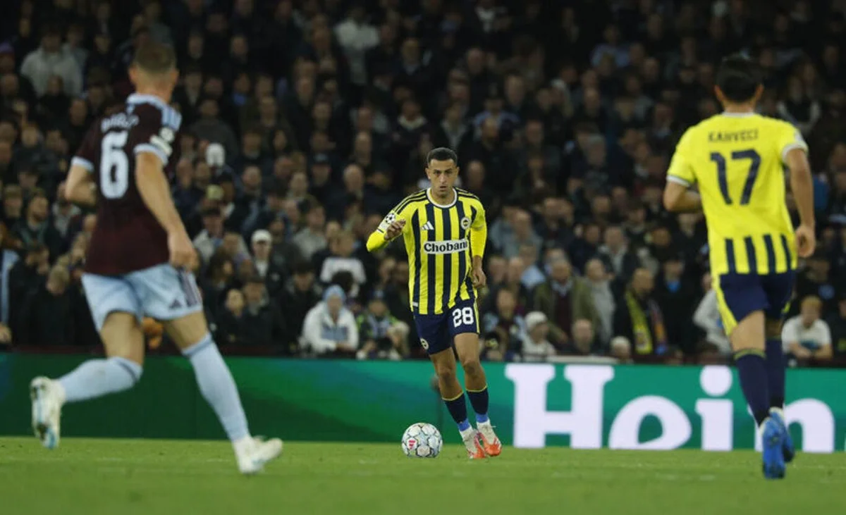"PARAMPARÇA ETTİ" The Sun: Nicolas Jackson ve Aston Villa’daki takım arkadaşları, Villa Park’ta oynanan Şampiyonlar Ligi maçında Greenwood’un Fenerbahçe’sini adeta paramparça etti.