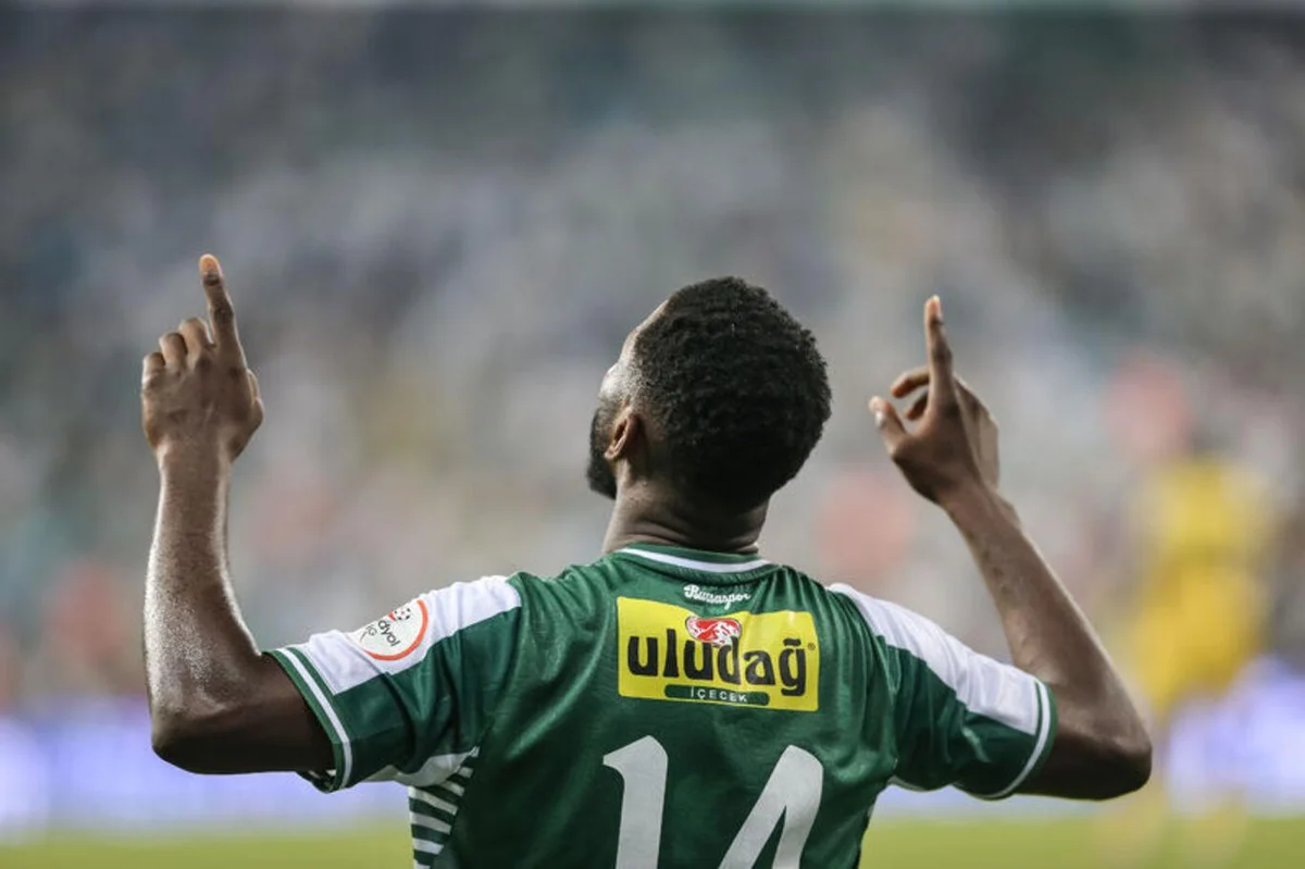 Bursaspor'da Kelechi Iheanacho tarihe geçti! — 2. fotoğraf