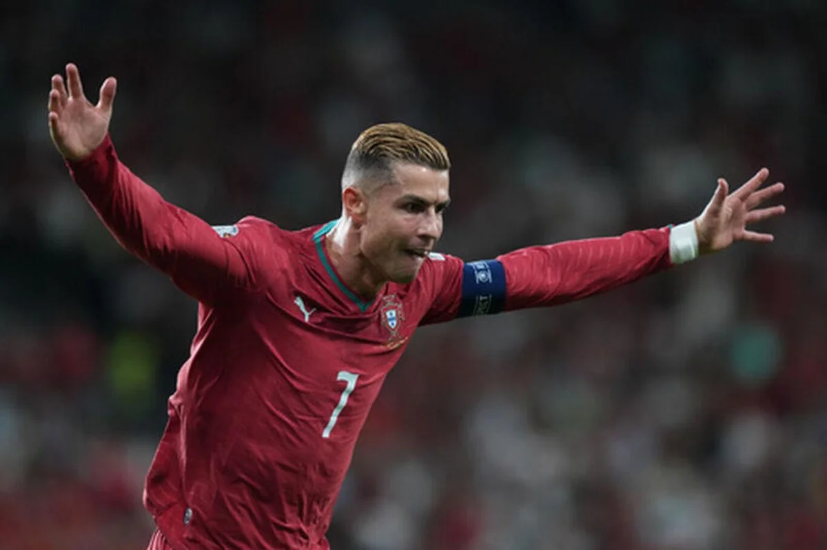 Portekiz Milli Takımı'nda 234 maçta süre bulan Ronaldo, 146 kez ağları havalandırdı.