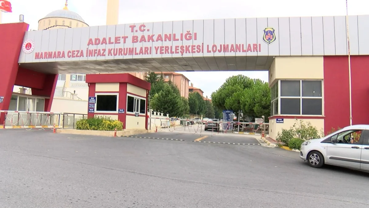 "İmamoğlu çıkar amaçlı suç örgütü" davasının 86. duruşması UYAP'ta yaşanan sorun nedeniyle sona erdi