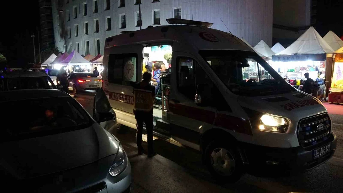 Malatya Yeşilyurt'ta park yeri kavgasında bıçak ve sopa kullanıldı, 4 kişi yaralandı