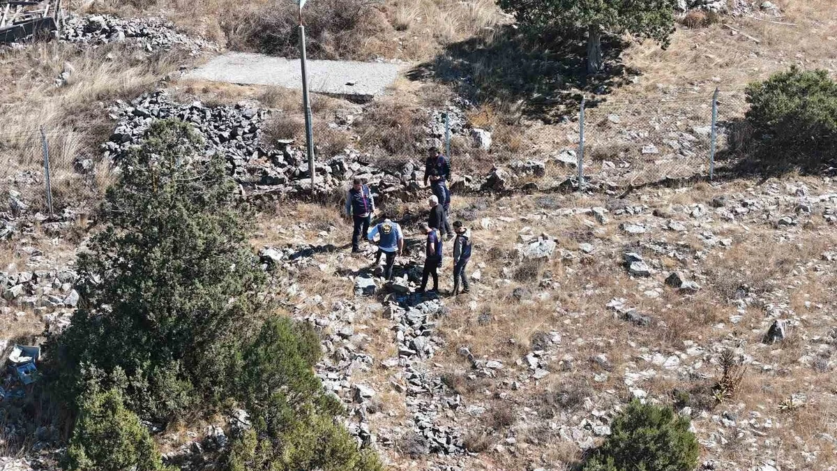Eskişehir'de 14 yıl önce toprağa gömülü bulunan 2,5 yaşındaki Yakup'un katili aranıyor! JASAT yeniden harekete geçti