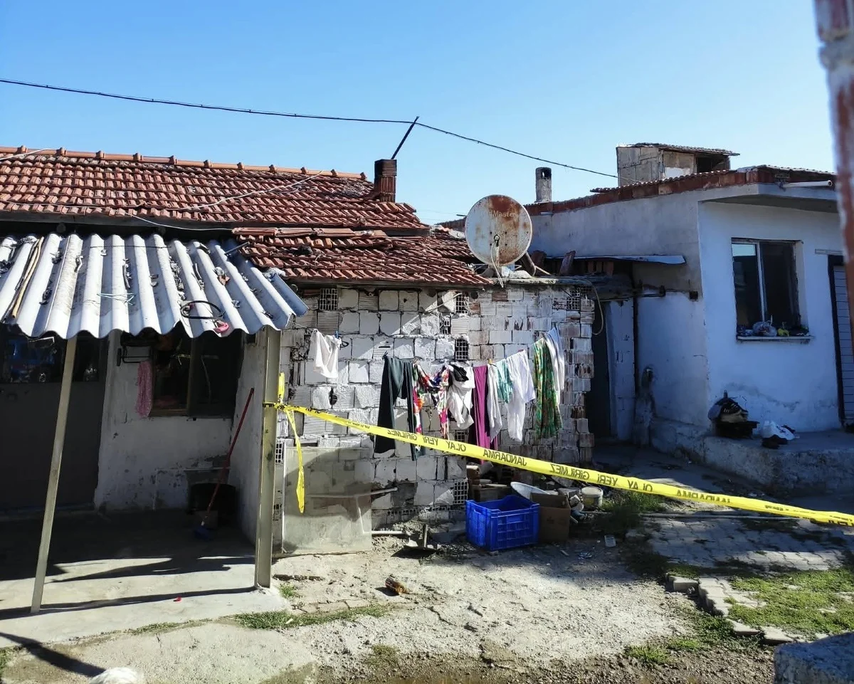 Akhisar'da eşi tarafından bıçaklandığı iddia edilen 30 yaşındaki kadın hastanede öldü