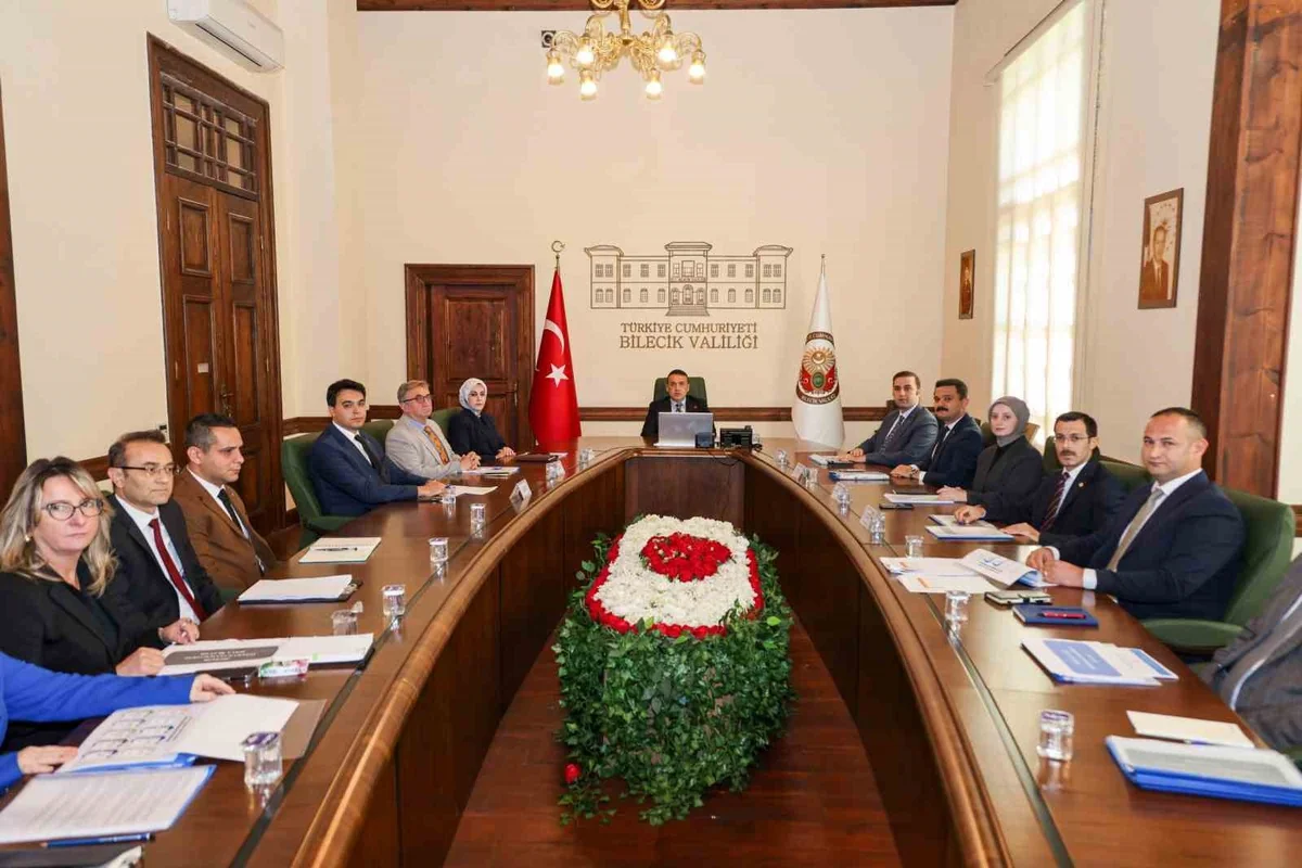 Bilecik Valisi Sözer düşük performanslı sosyal yardım vakıflarında iyileştirme istedi
