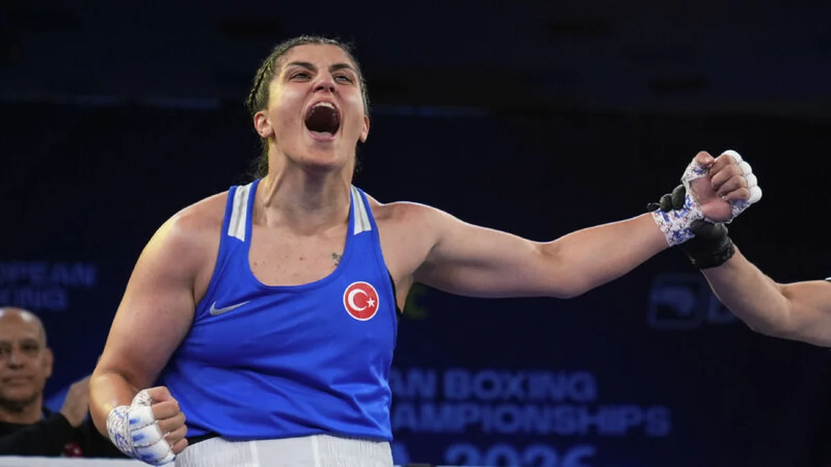 Busenaz Sürmeneli Avrupa Boks Şampiyonası'nda altın madalya kazandı!