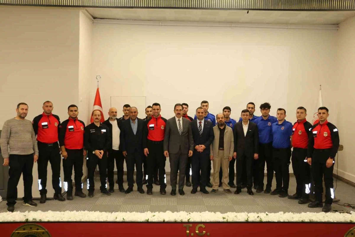 TDED Erzurum Şube Başkanı Ertaş, yabancı kelime hayranlığını gönüllü kölelik saydı