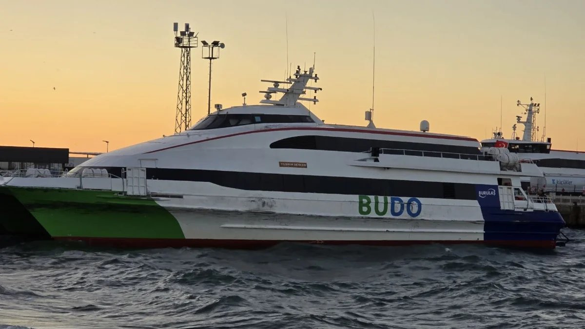 Bursa-İstanbul deniz otobüsü seferleri hava koşulları nedeniyle durduruldu