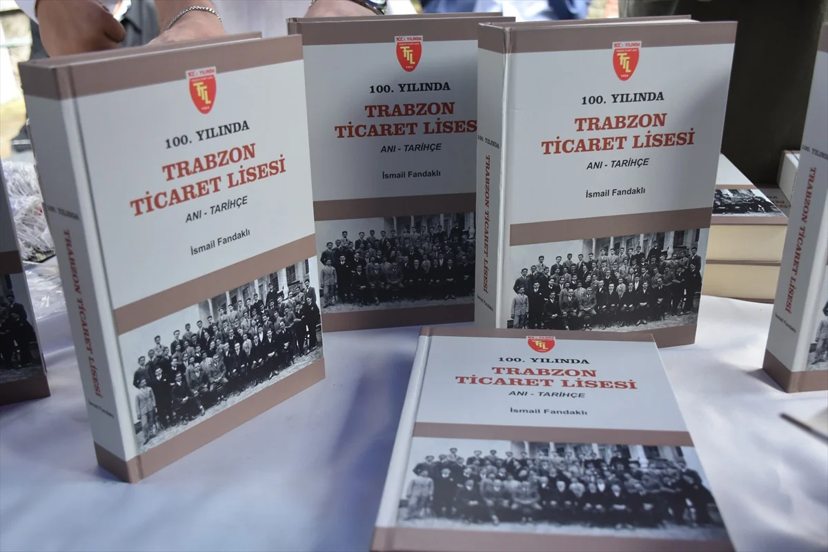 Trabzon'da "100. Yılında Trabzon Ticaret Lisesi" adlı kitap tanıtıldı