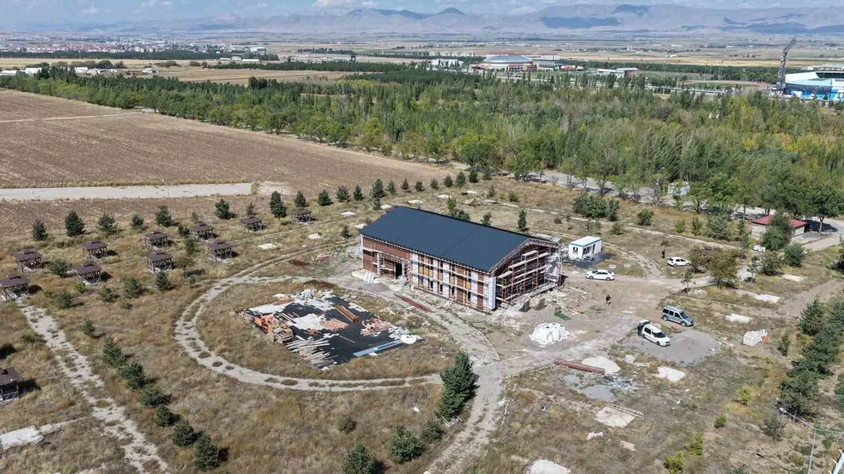 Erzurum'da Atatürk Üniversitesi Milli Teknoloji Atölyesi tamamlanma aşamasına geldi