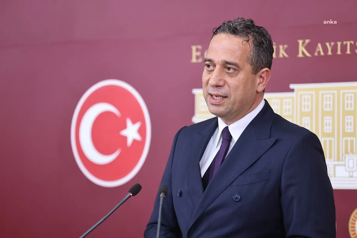 Başarır, Osmaniye'de öğretmenin yeğeninin silahlı saldırısında ölmesine tepki gösterdi