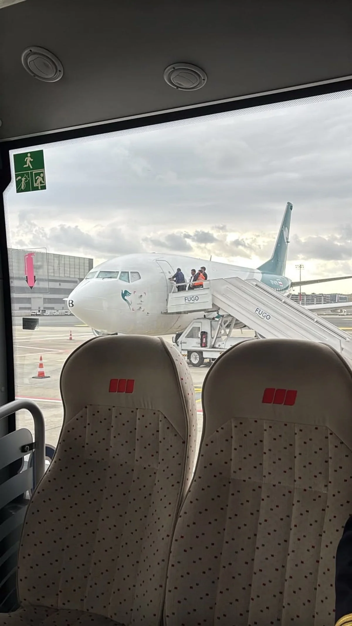 Caspian Airlines'a ait uçak 3 milyon avro borçla İstanbul Havalimanı'nda haczedildi