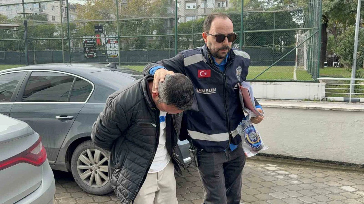 Samsun Atakum'da pencereden girip bıçakla cüzdan gasbeden şüpheli yakalandı