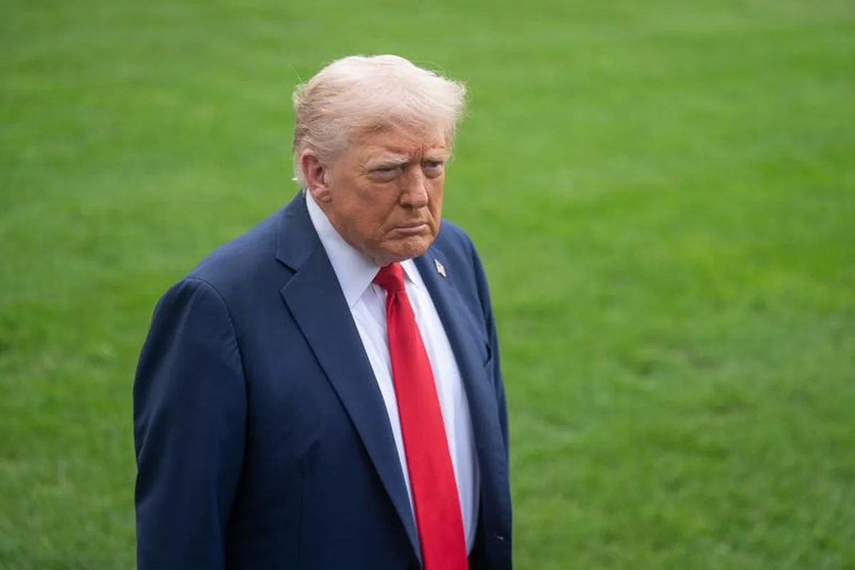 Trump, Hürmüz Boğazı'nı 'Trump Boğazı' olarak niteleyen görsel paylaştı