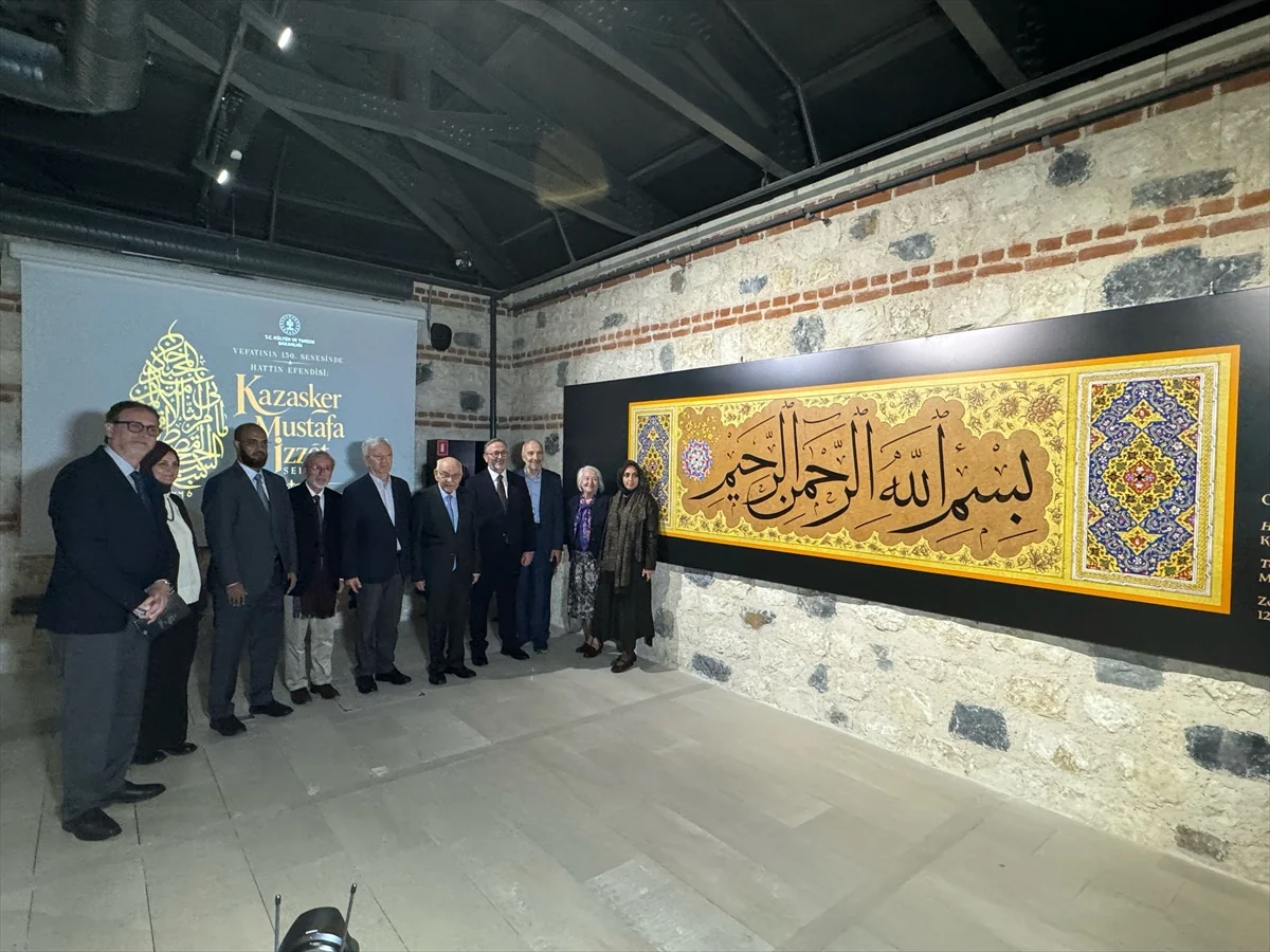 "Vefatının 150. Senesinde Hattın Efendisi: Kazasker Mustafa İzzet Efendi" sergisi açıldı