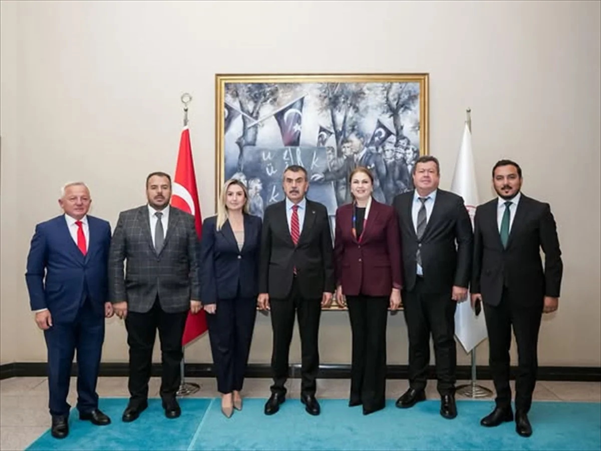 AK Parti Edirne heyeti, Bakan Tekin'e eğitim taleplerini iletti
