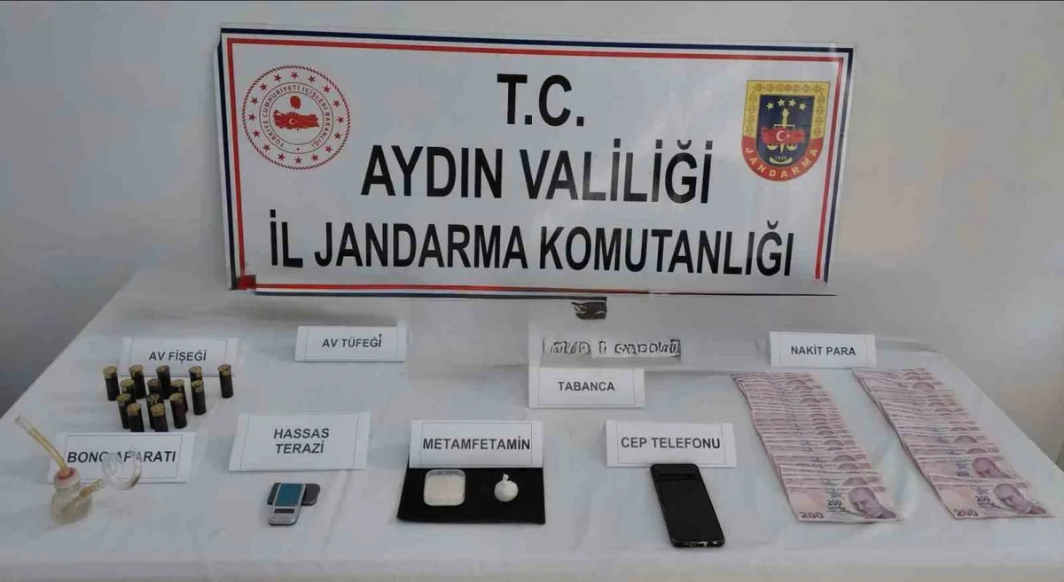 Aydın Kuşadası'nda jandarmanın uyuşturucu baskınında 1 kişi gözaltına alındı