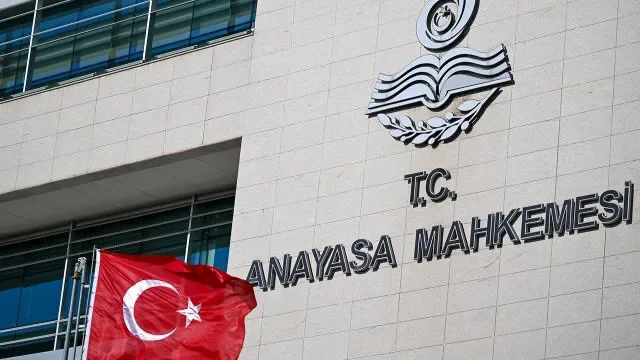 AYM, Yeni Partinin ismi için savunma sürecini başlattı