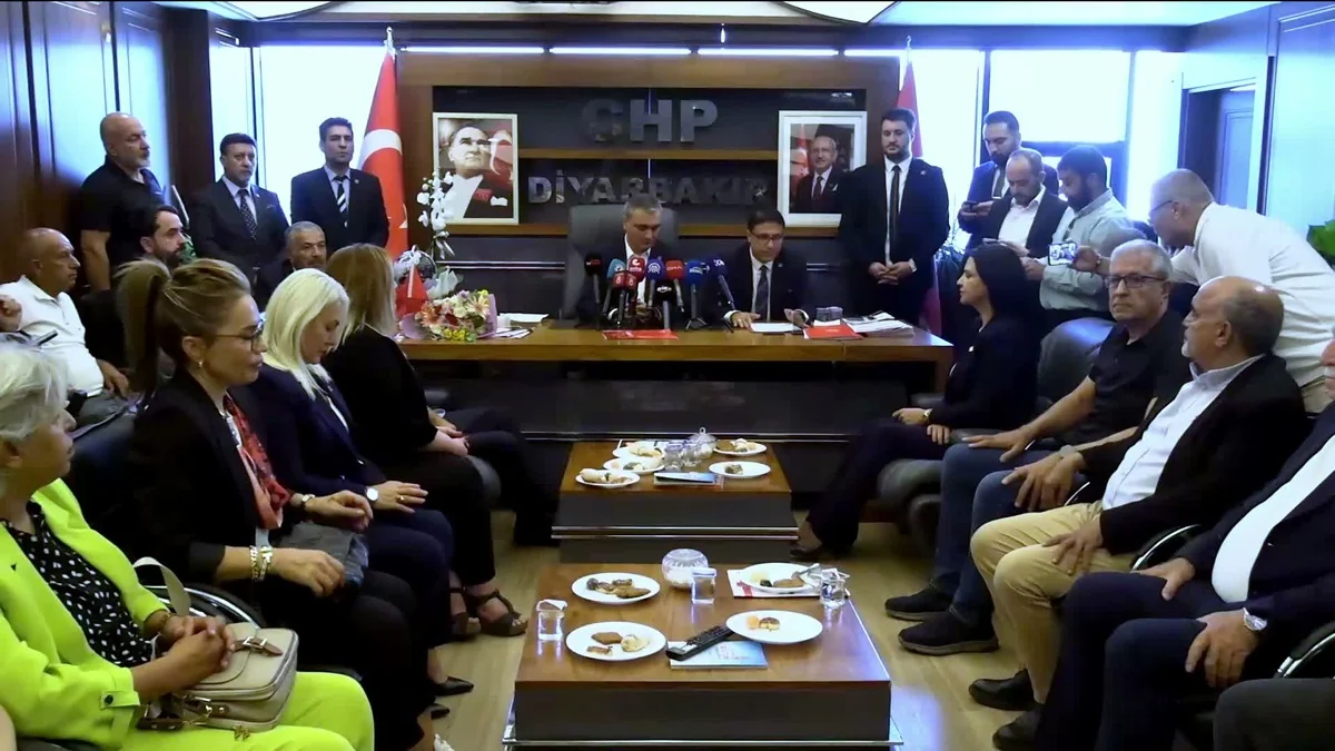 CHP Sözcüsü Sarı Diyarbakır'da Terörsüz Türkiye sürecinde CHP'siz çözüm olmaz dedi