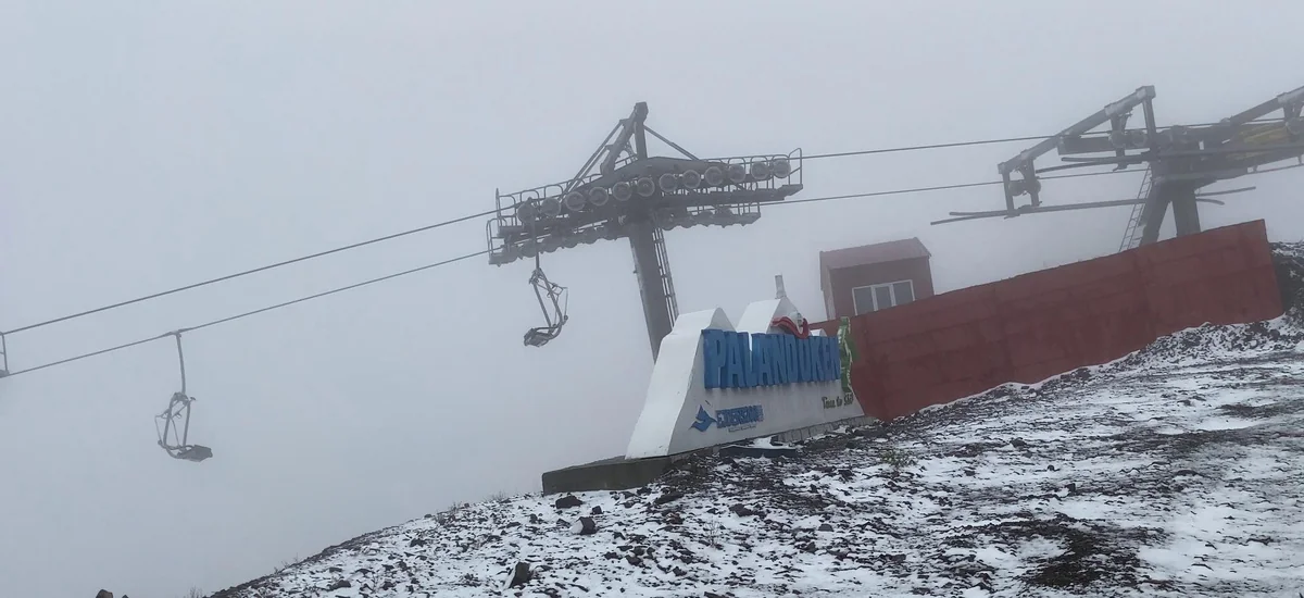 Erzurum'da Palandöken'in 3 bin 126 metrelik zirvesi kar yağışıyla beyaza büründü