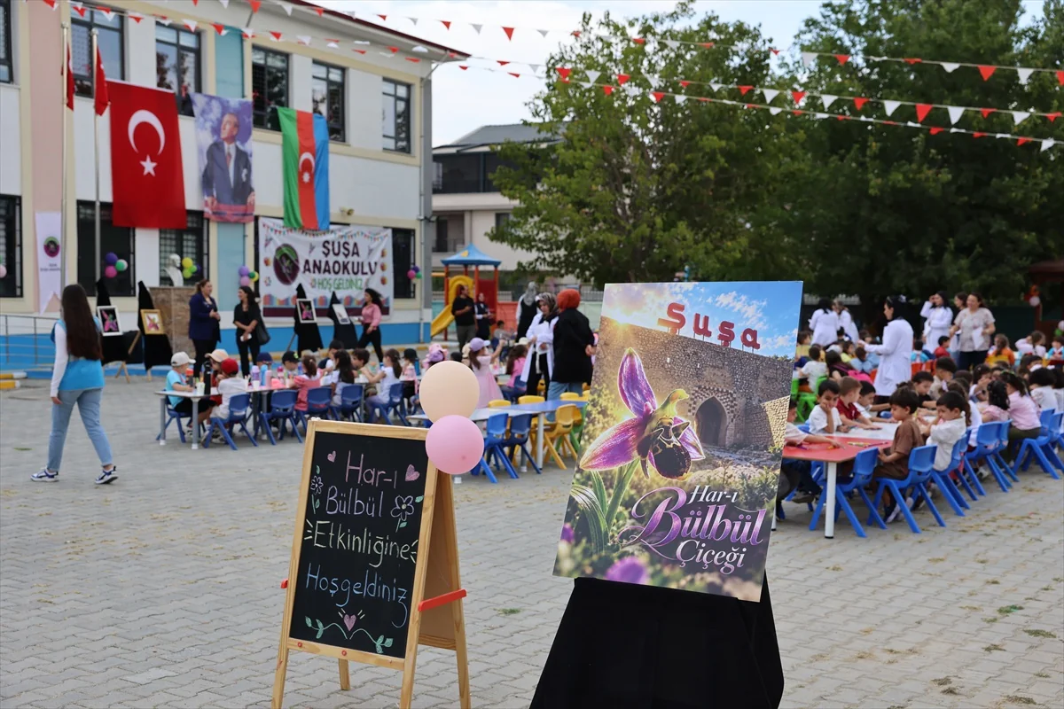 Iğdır'da Şuşa Anaokulu öğrencileri, Har-ı Bülbül sembolünü renklendirdi