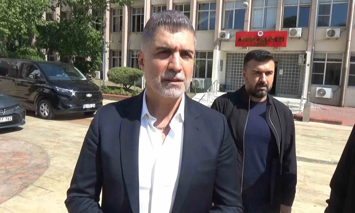 Özcan Deniz, kardeşinin hakaret davasında tanık olarak dinlendi, dava düşebilir