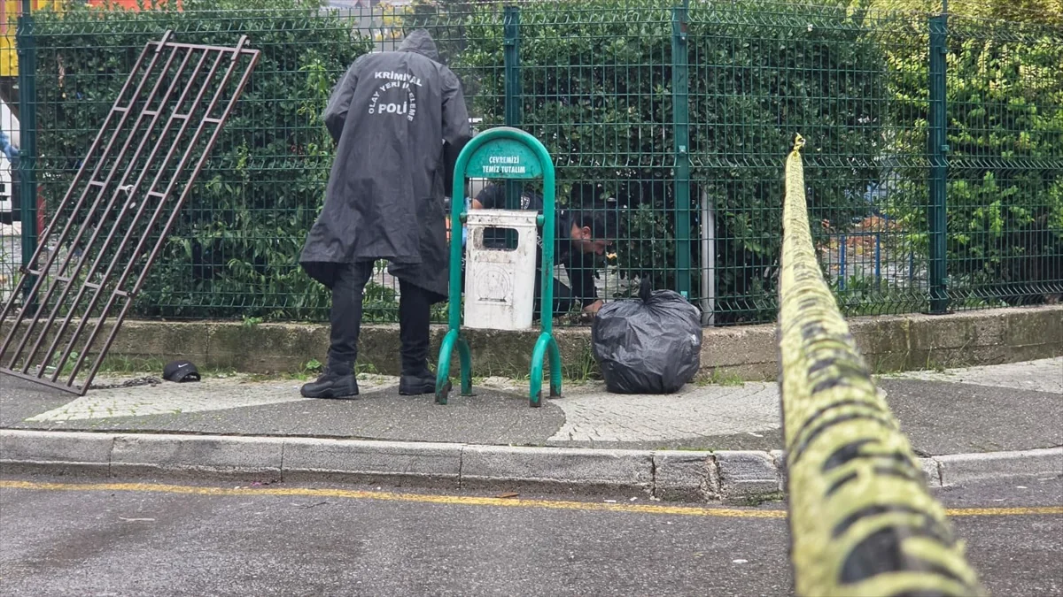 Sakarya Akyazı'da tartıştığı ağabeyini silahla yaralayan kardeşi polis yakaladı
