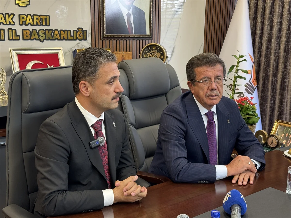 AK Parti'li Zeybekci, Tunceli'de "Türkiye Yüzyılı Buluşmaları" programında konuştu: