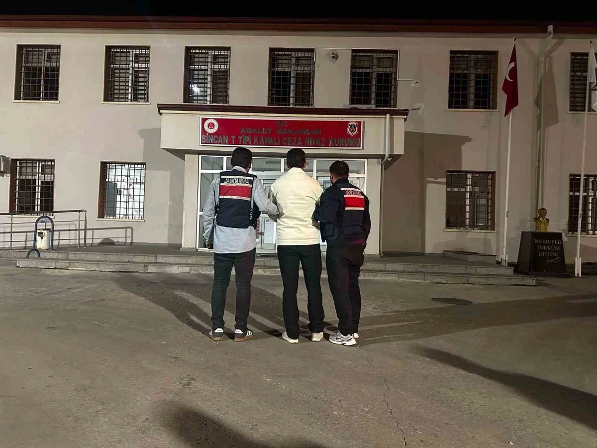 Ankara'da FETÖ'den aranan şahıs 6 yıl 3 ay hapis cezasıyla yakalanıp tutuklandı