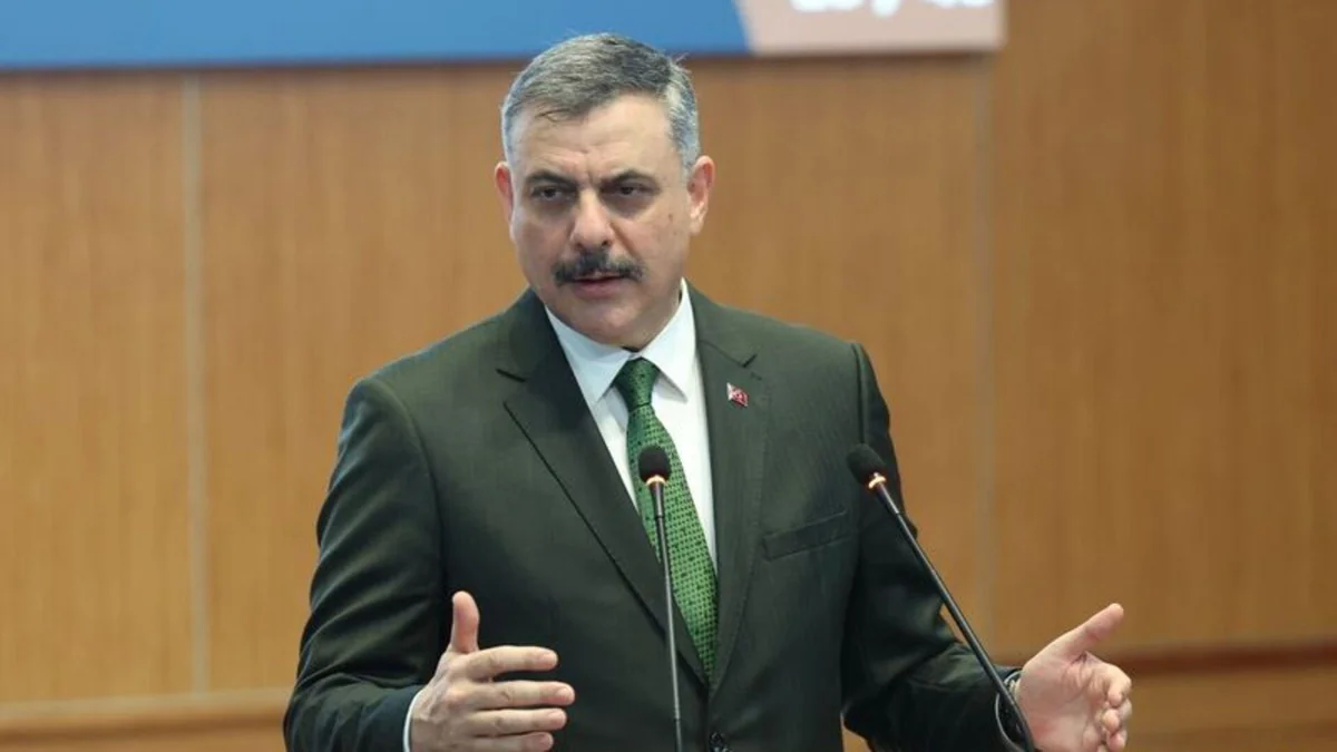 Bakan Çiftçi'den Sakarya'daki selde 4 kişiyi kurtaran ekiplere tebrik