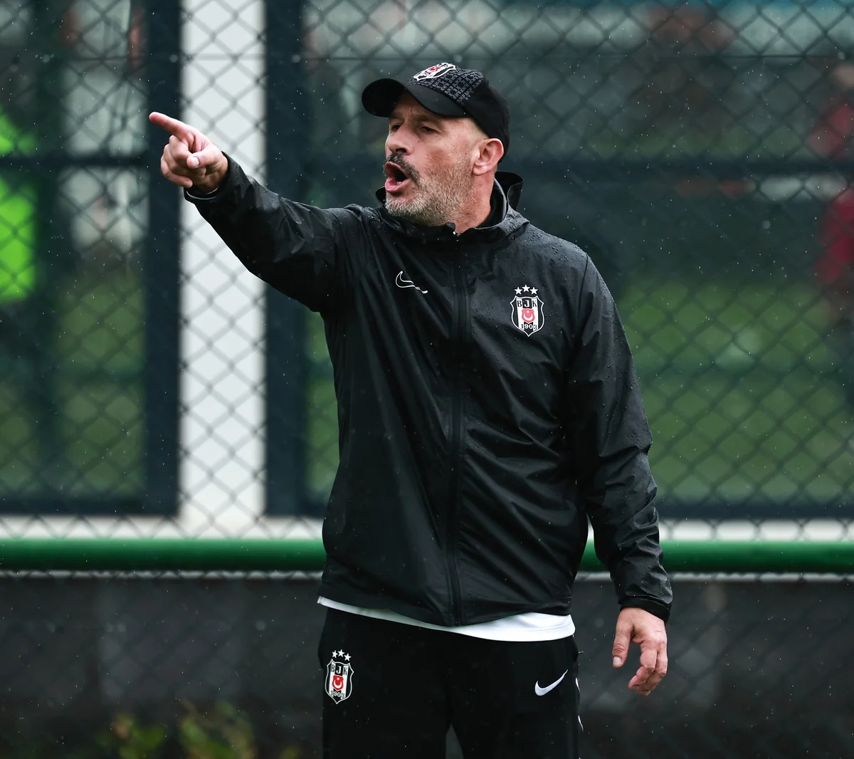 Beşiktaş, Kocaelispor maçı hazırlığını sürdürdü, Vlahovic takımdan ayrı çalıştı