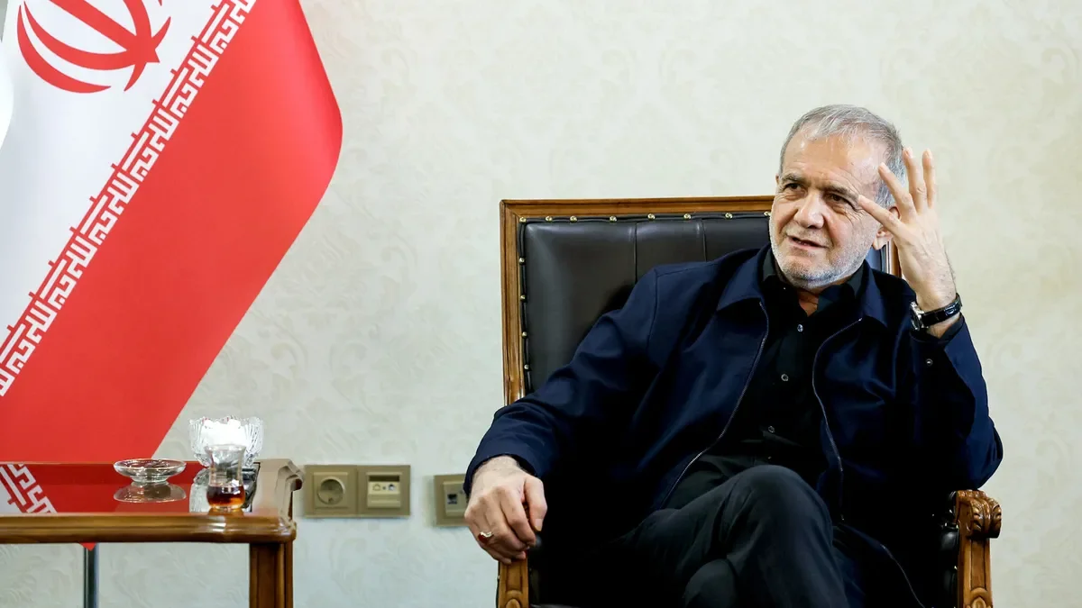 İran Cumhurbaşkanı Pezeşkiyan’ın talimatıyla lüks otomobil ithalatı durduruldu, ekonomik araçlara öncelik verilecek