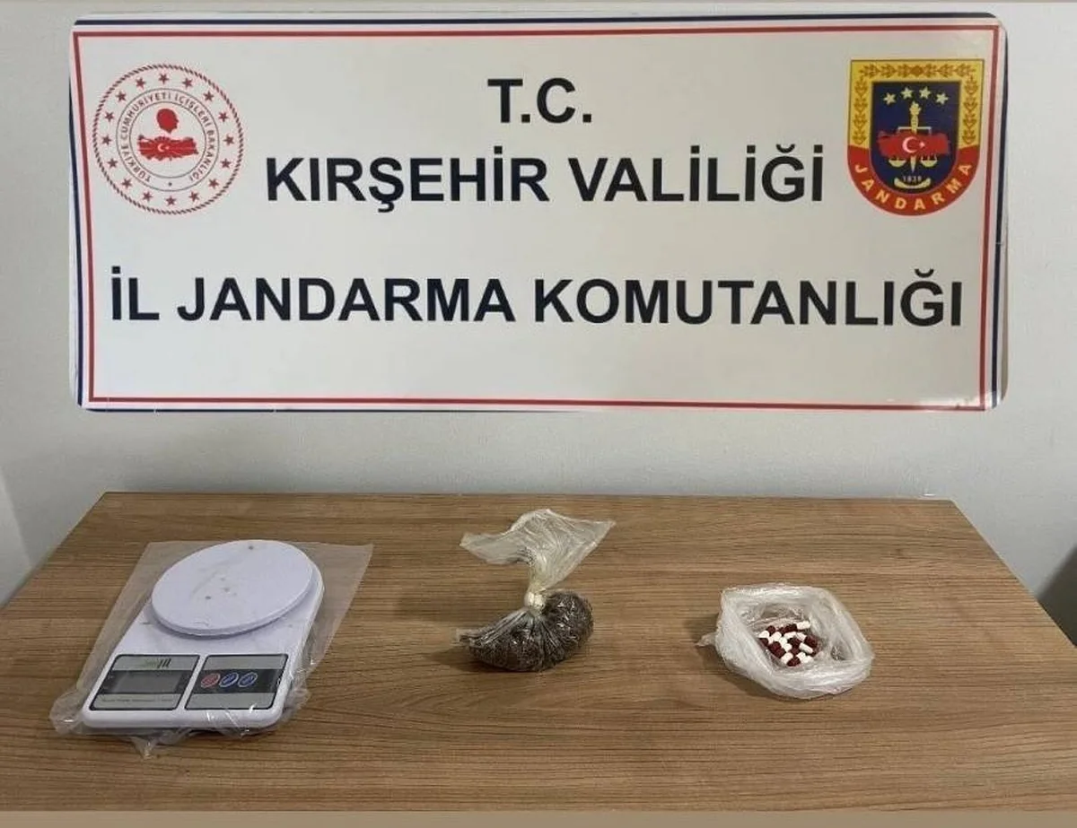 Kırşehir Kaman'da operasyonda 55 gram uyuşturucu ve hassas terazi ele geçirildi