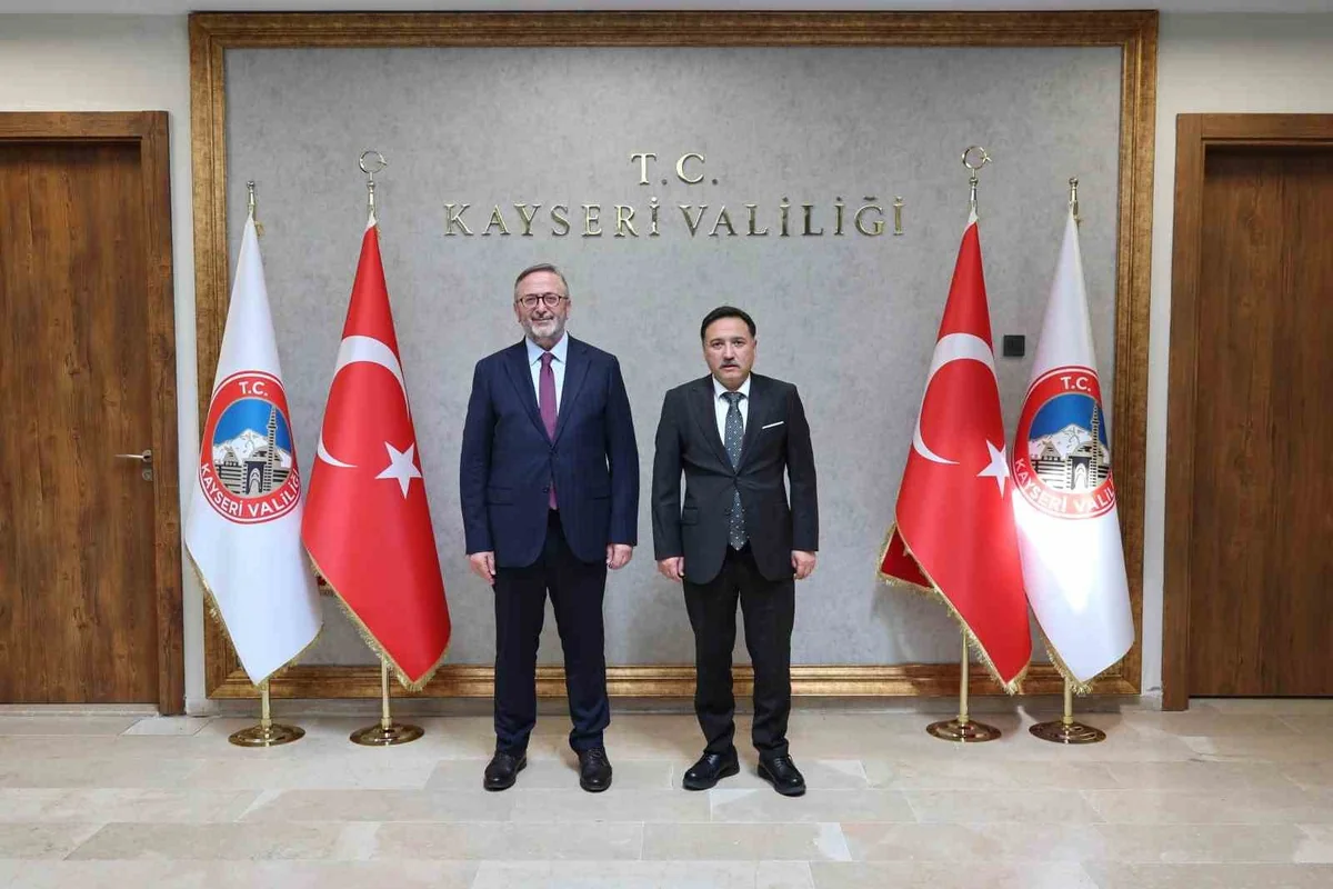 Kültür ve Turizm Bakan Yardımcısı Yılmaz, Kayseri Valisi Çiçek'i ziyaret etti