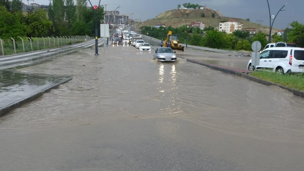 Meteoroloji 13. Bölge Müdürlüğü, Malatya'da kuvvetli yağış için vatandaşları uyardı