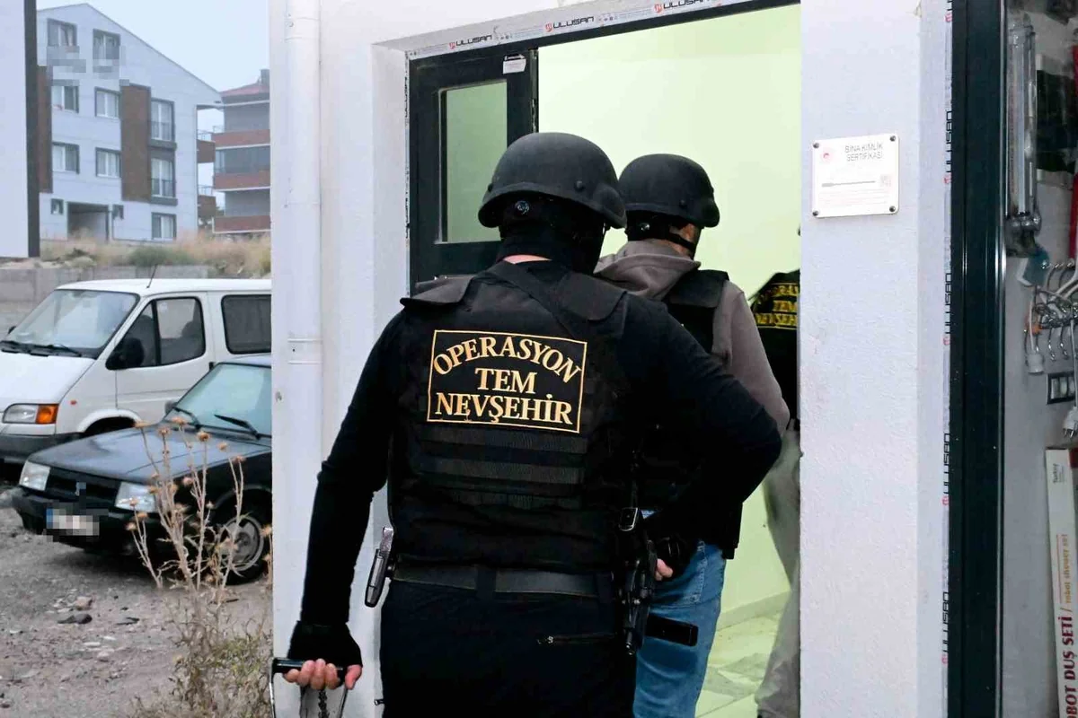 Nevşehir merkezli 4 ilde uyuşturucu operasyonunda 34 şüpheli gözaltına alındı
