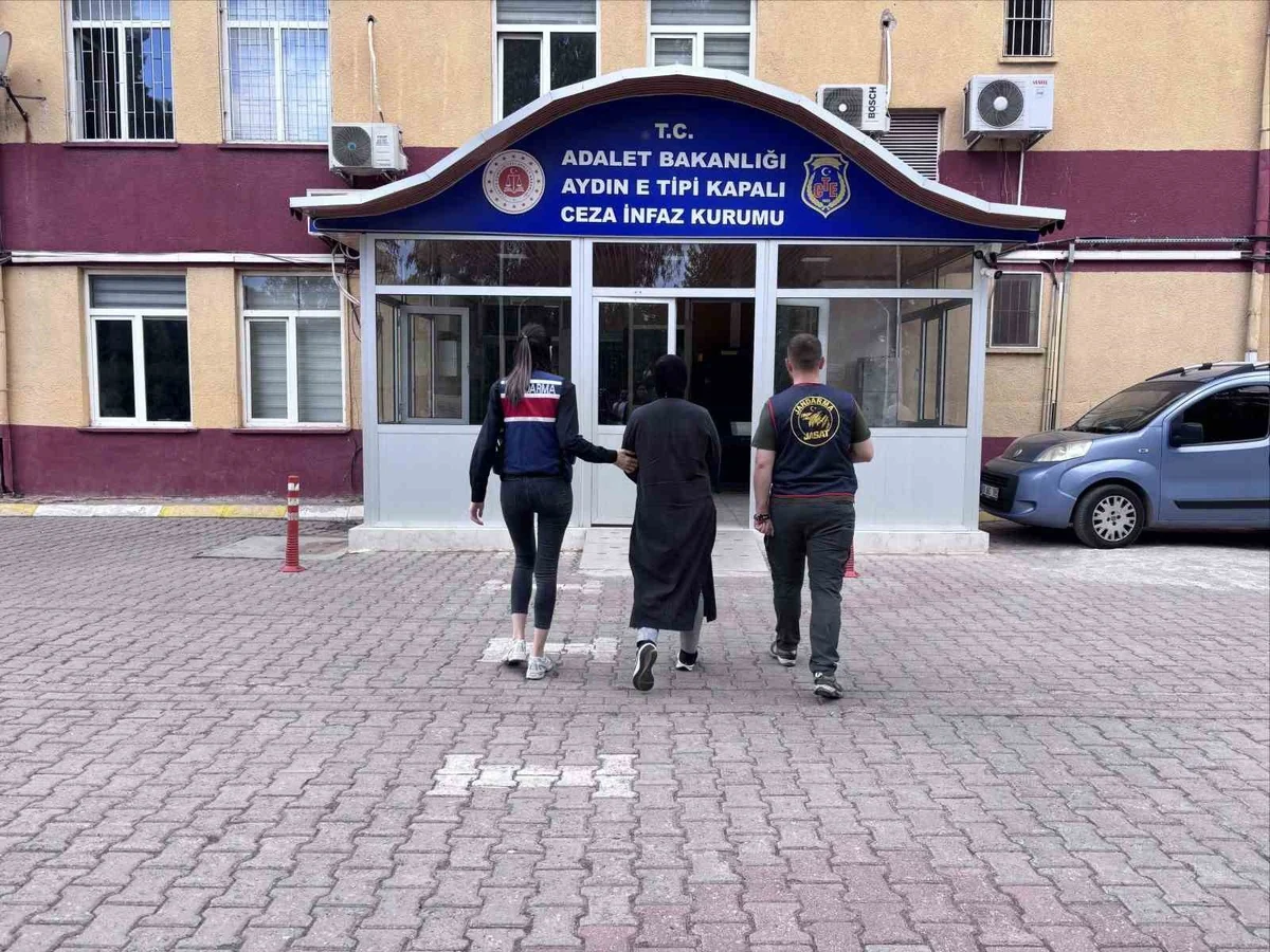 Aydın'da hapis cezasıyla aranan 2 şahıs jandarma ekiplerince yakalandı