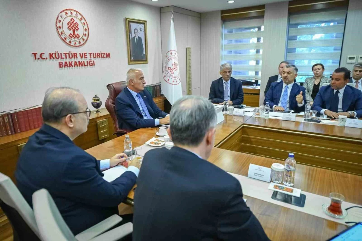 Bakan Ersoy'a göre 216 müze ve ören yerindeki dijital dönüşüm 2026 sonunda bitecek