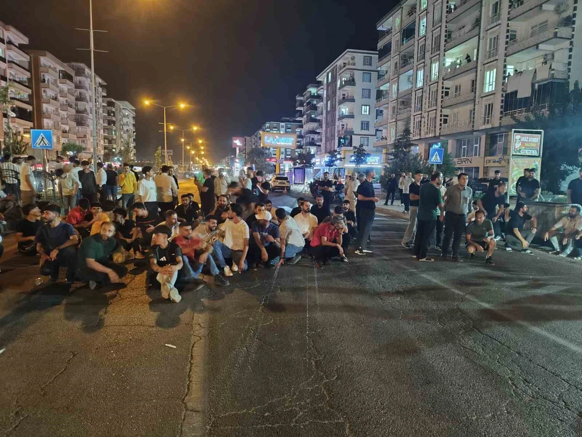 Batman'da yaya geçidinde 2 kişi yaralandı, otomobil sürücüsü gözaltına alındı