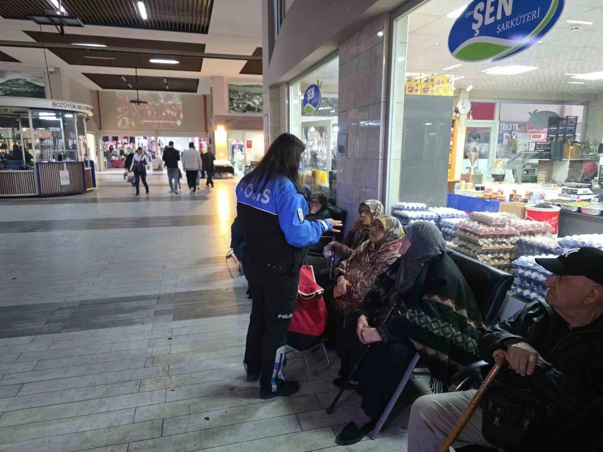 Bilecik Bozüyük'te polis 62 vatandaşa sahte para ve dolandırıcılık uyarısı yaptı