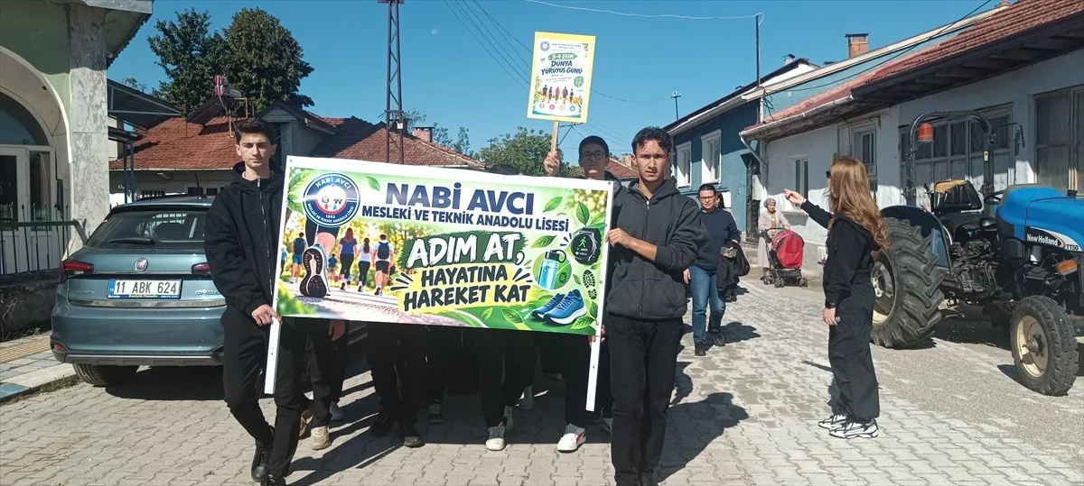 Bilecik Pazaryeri'nde Dünya Yürüyüş Günü için 3 kilometrelik yürüyüş yapıldı