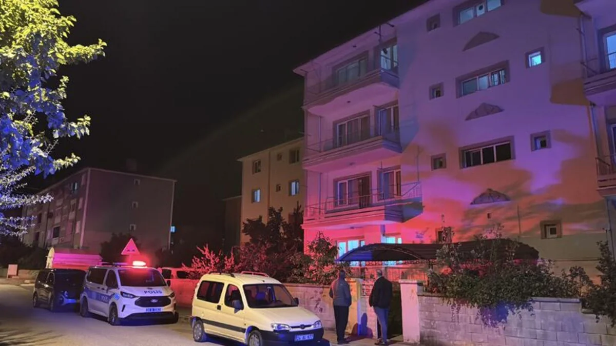 Erzincan'da balkondan düşen yaşlı kadın öldü