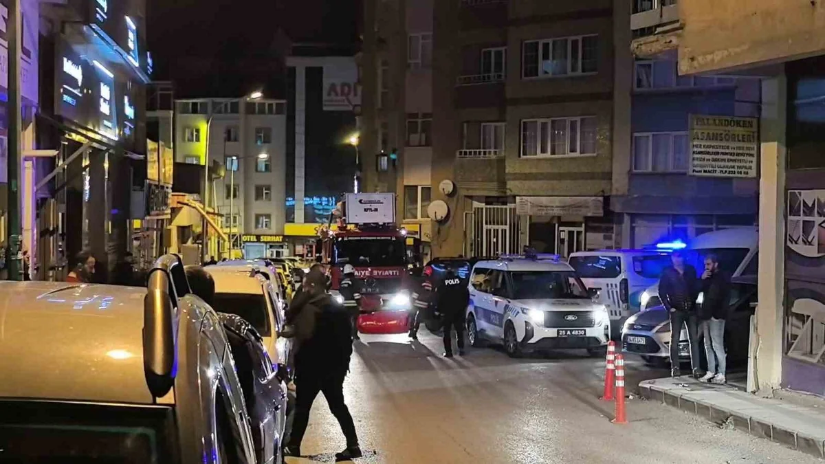 Erzurum'da çatıya çıkan firari şahıs eşinin iknasıyla yaralı gözaltına alındı