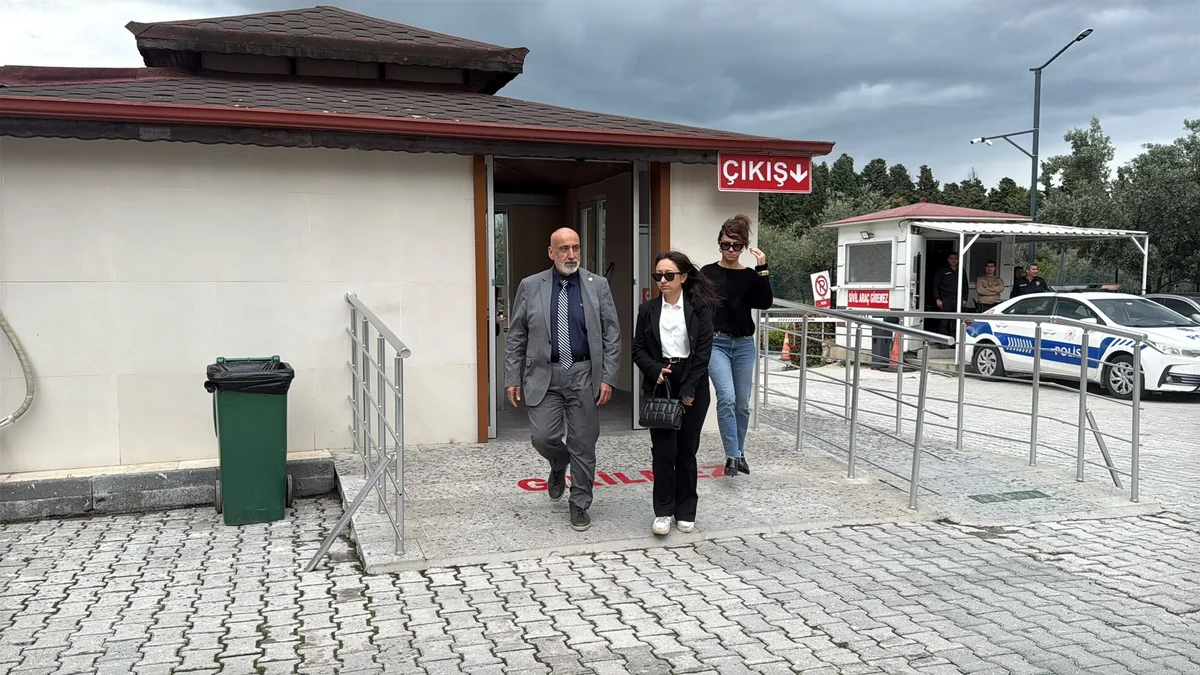 Güllü'nün kızı ölüm davasında ağırlaştırılmış müebbet istemiyle hakim karşısına çıktı