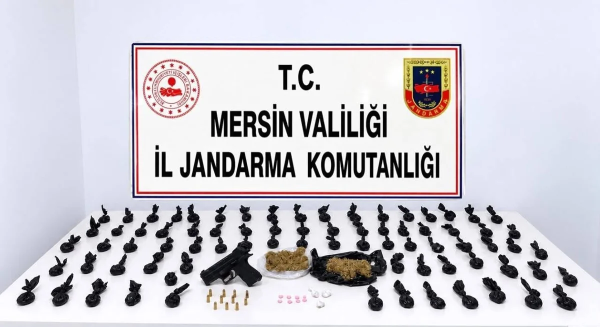 Mersin Erdemli'de 560 gram bonzai ele geçirildi, 2 şüpheli yakalandı, 1'i tutuklandı