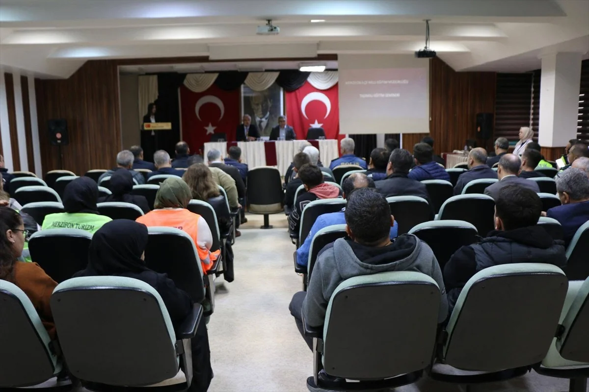 Merzifon'da okul güvenliği toplantısı yapıldı