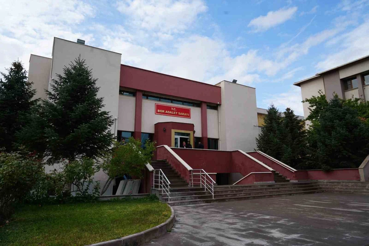 Niğde Bor'da çocuk işçinin ölümü davasında iki sanığa hapis, birine beraat verildi
