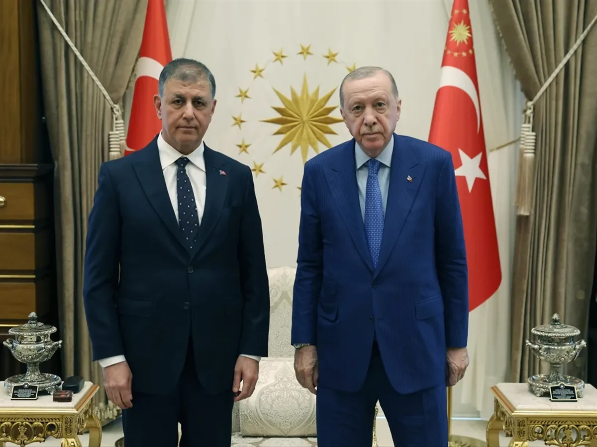 30 Eylül tarihinde Başkan Recep Tayyip Erdoğan, İzmir Büyükşehir Belediye Başkanı Cemil Tugay'ı, Cumhurbaşkanlığı Külliyesi'nde kabul etti (Foto: AA)