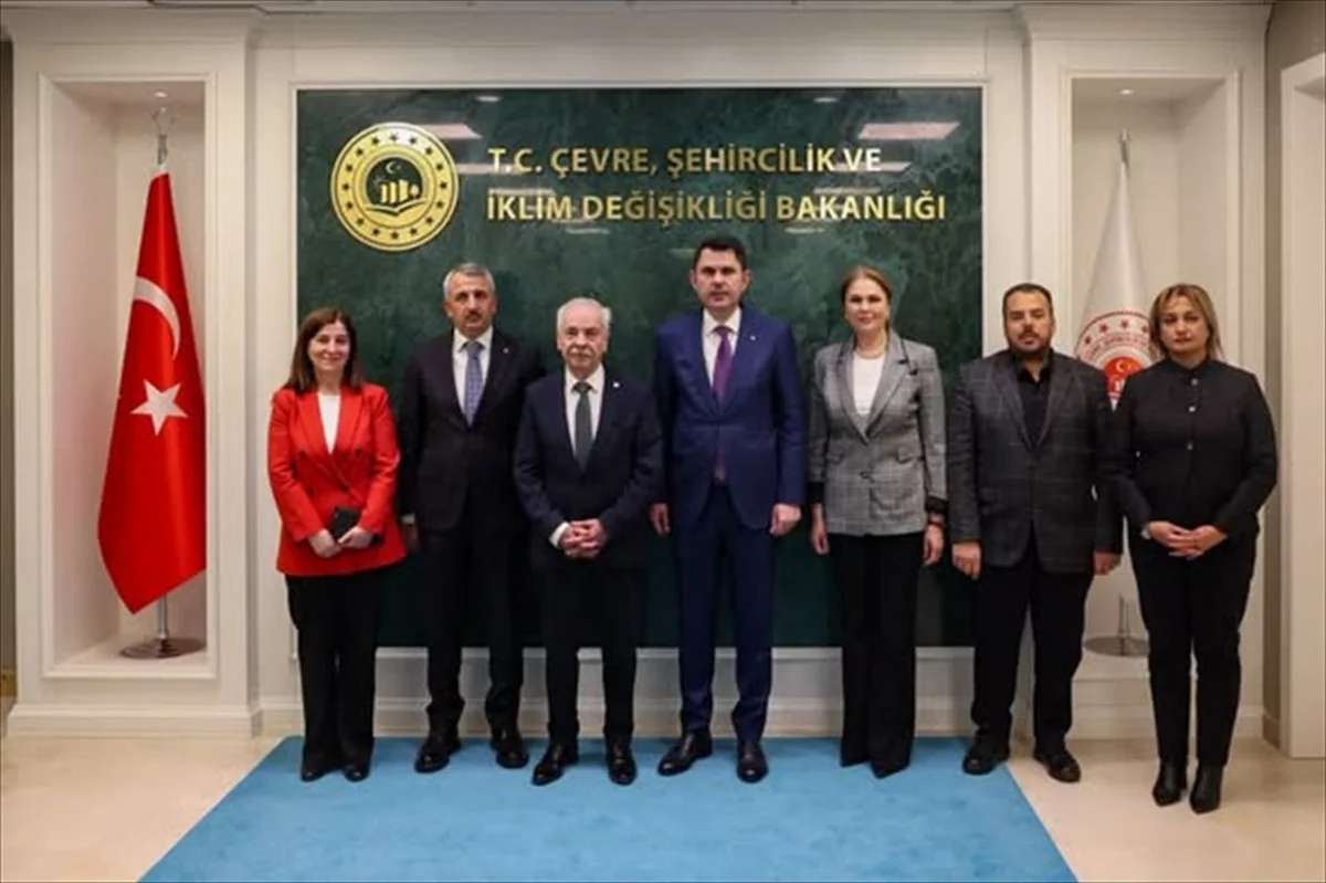 Keşan'ın asbest boruları ve altyapı projeleri Bakan Kurum'la ele alındı